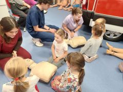 zajęcia edukacyjne z zakresu udzielania pierwszej pomocy